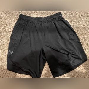 Under Armour size Large shorts